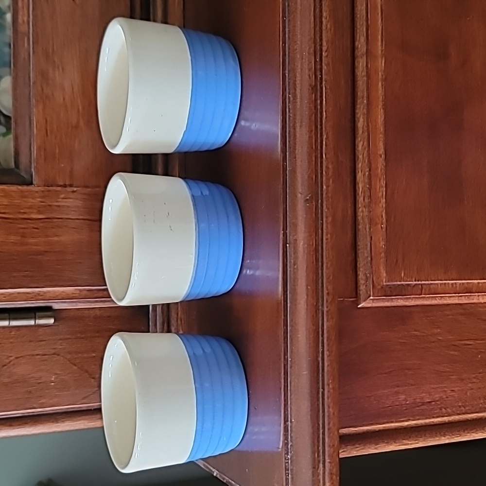 Vintage Universal Potters Stoneware Bowls